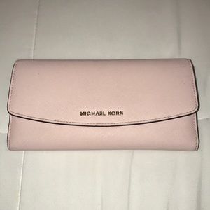 light pink michael kors wallet